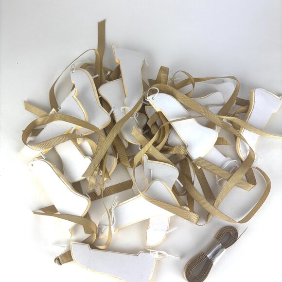 Elegant Wedding Decor Lot: 34 Honeycomb Bells & Just Married Banner - Picture 5 of 14